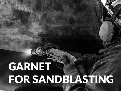 Garnet for sandblasting